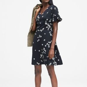Banana Republic Navy Floral Flutter Sleeve Dress